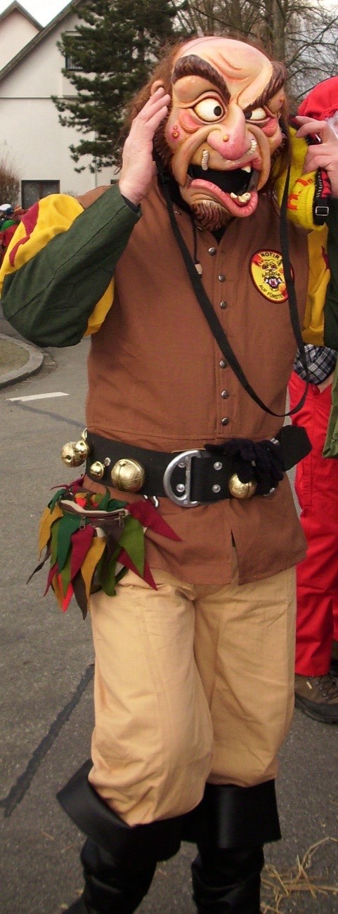 Der Burgvogt in vollem Ornat