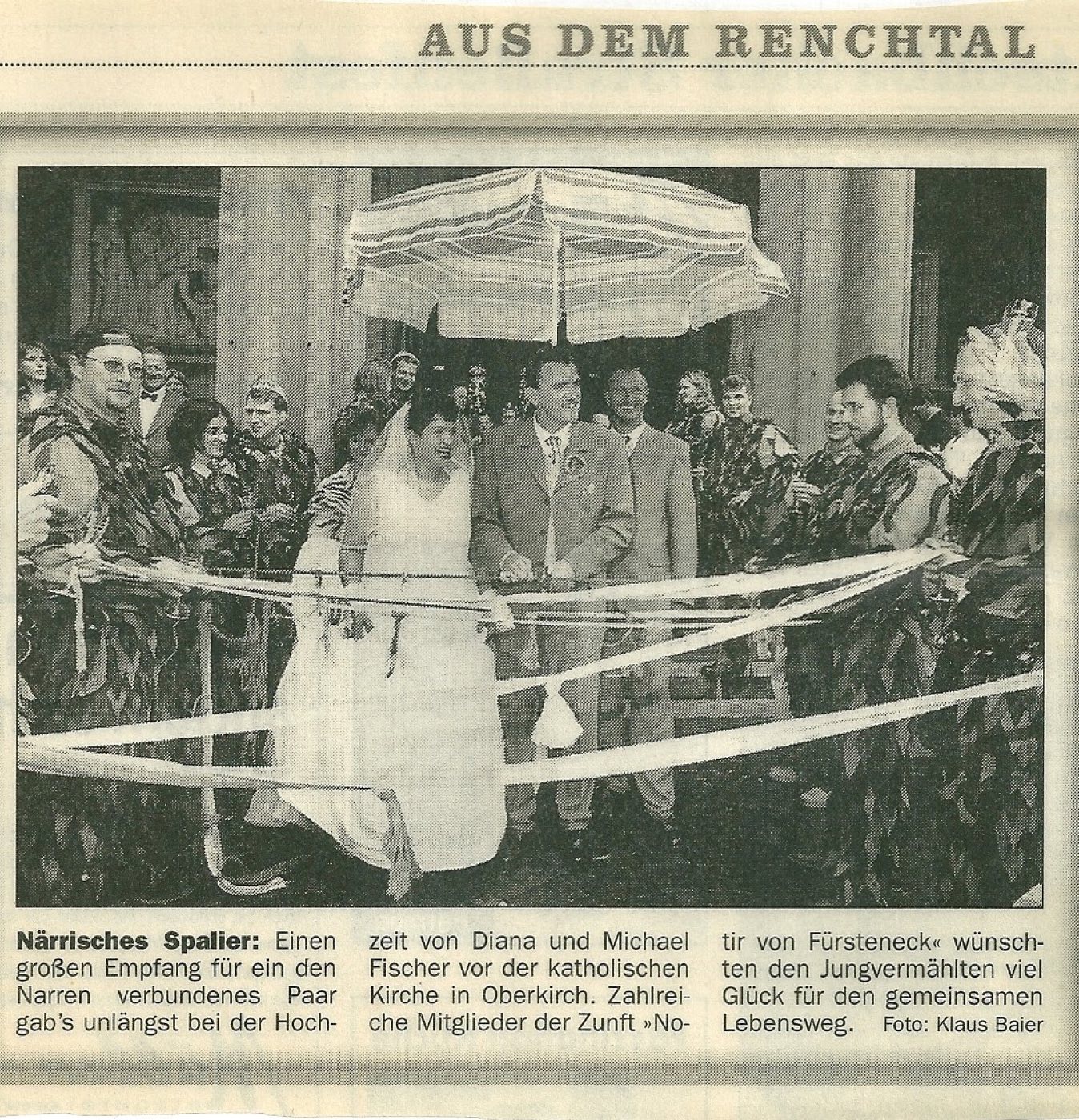 Zeitungsausschnitt: Hochzeit Fischers Michel 2000